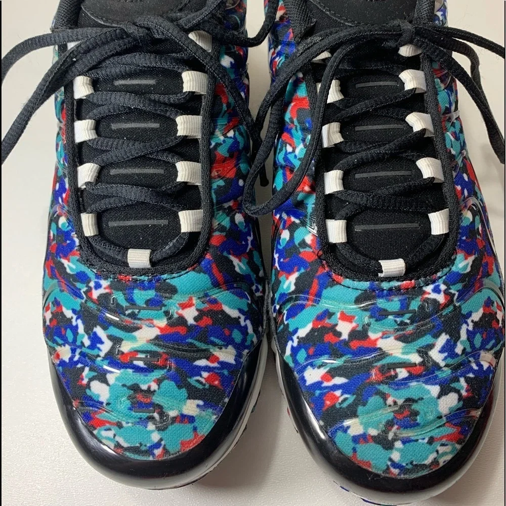 NIKE AIR MAX PLUS GS SNEAKERS